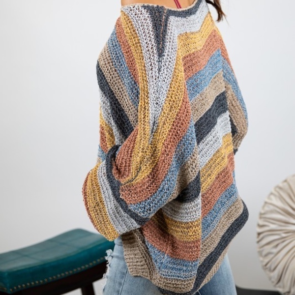 Oversized Color Block Sweater - Picture 4 of 5